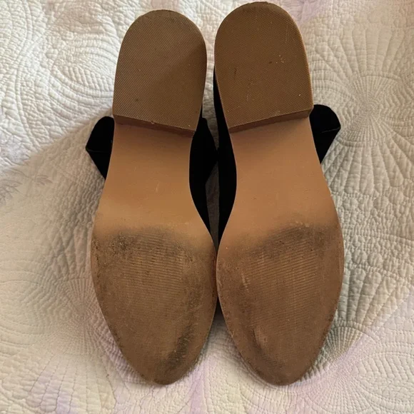 Steve Madden Black Suede Ankle Booties Sz 10 - Picture 2 of 5